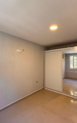 Casa de condomínio para alugar com 100m², 2 quartos e 2 vagasQuarto 1