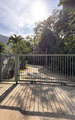 Casa de condomínio para alugar com 100m², 2 quartos e 2 vagasFachada