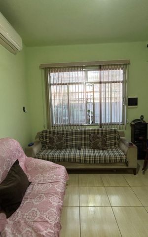 Casa à venda com 237m², 4 quartos e 3 vagasSala