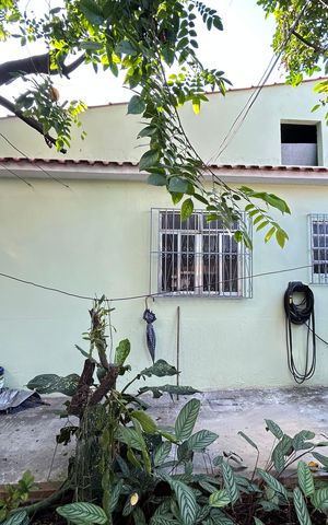 Casa à venda com 237m², 4 quartos e 3 vagasCasa anexa