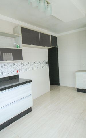 Casa à venda com 172m², 4 quartos e 2 vagas