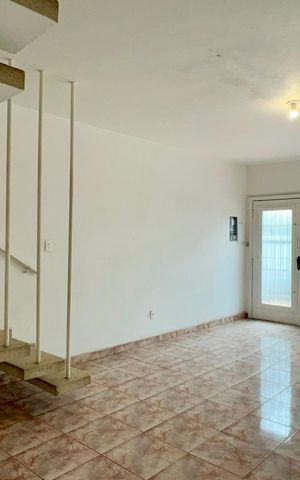 Casa para alugar com 137m², 3 quartos e 2 vagas Casa para alugar com 137m², 3 quartos e 2 vagasSala