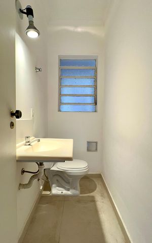 Casa para alugar com 137m², 3 quartos e 2 vagas Casa para alugar com 137m², 3 quartos e 2 vagasLavabo
