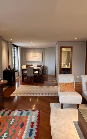 Apartamento à venda com 200m², 4 quartos e 3 vagas