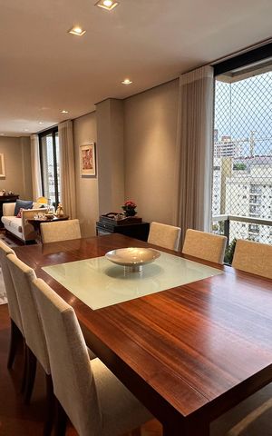 Apartamento à venda com 200m², 4 quartos e 3 vagas