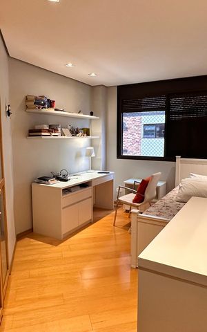 Apartamento à venda com 200m², 4 quartos e 3 vagas