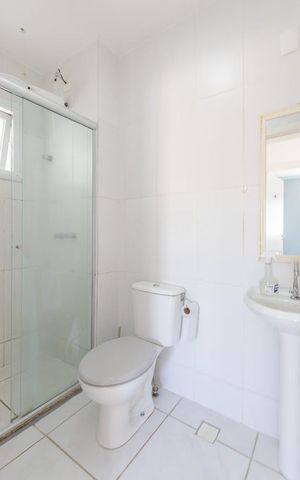 Apartamento à venda com 51m², 2 quartos e 1 vaga Apartamento à venda com 51m², 2 quartos e 1 vagaBanheiro