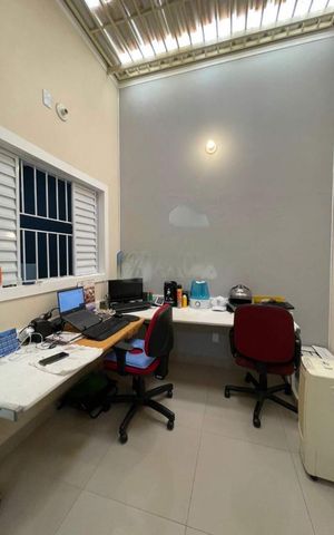 Casa à venda com 149m², 3 quartos e 2 vagas