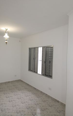 Casa para alugar com 150m², 2 quartos e 2 vagasQuarto 1