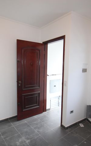 Casa para alugar com 150m², 2 quartos e 2 vagasHall de entrada