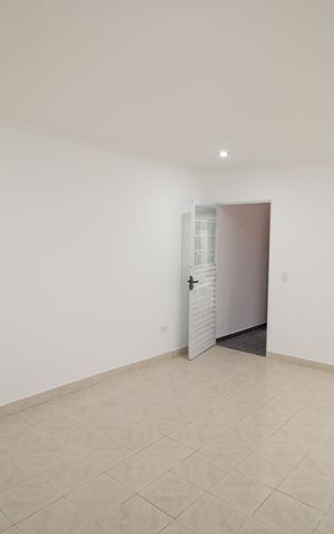 Casa para alugar com 150m², 2 quartos e 2 vagasSala