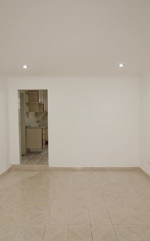 Casa para alugar com 150m², 2 quartos e 2 vagasSala