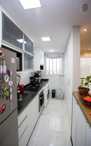 Apartamento para alugar com 69m², 2 quartos e 2 vagasCozinha