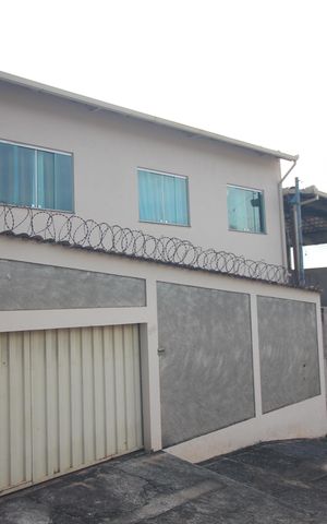 Casa à venda com 360m², 3 quartos e 2 vagasFachada casa 2