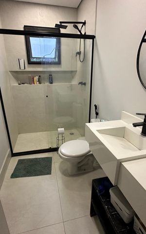Casa à venda com 2967m², 3 quartos e 4 vagas Casa à venda com 2967m², 3 quartos e 4 vagasBanheiro da Suíte