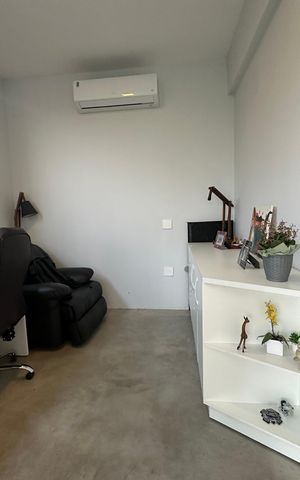 Casa à venda com 2967m², 3 quartos e 4 vagas Casa à venda com 2967m², 3 quartos e 4 vagasEscritório