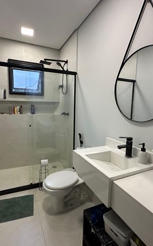 Casa à venda com 2967m², 3 quartos e 4 vagas Casa à venda com 2967m², 3 quartos e 4 vagasBanheiro da Suíte