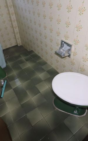 Casa à venda com 131m², 3 quartos e 1 vagaBanheiro
