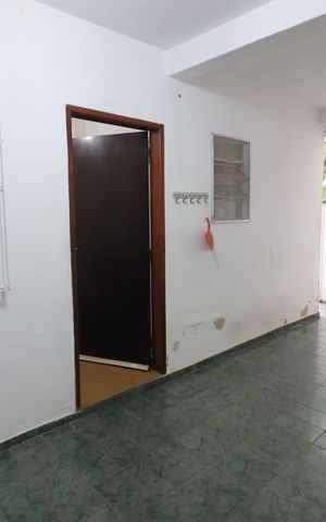 Casa à venda com 131m², 3 quartos e 1 vagaÁrea de Serviço