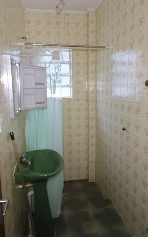 Casa à venda com 131m², 3 quartos e 1 vagaBanheiro