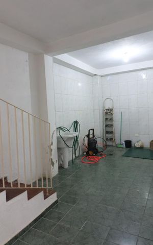 Casa à venda com 131m², 3 quartos e 1 vagaÁrea de Serviço
