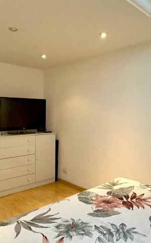 Apartamento para alugar com 140m², 3 quartos e 2 vagas Apartamento para alugar com 140m², 3 quartos e 2 vagasSuite