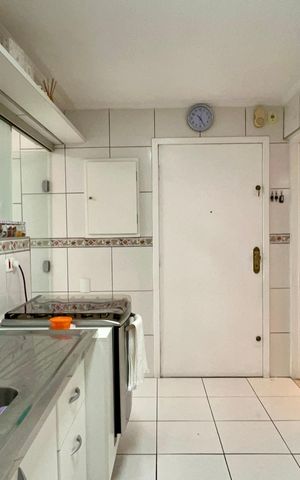 Apartamento para alugar com 140m², 3 quartos e 2 vagas Apartamento para alugar com 140m², 3 quartos e 2 vagasCozinha