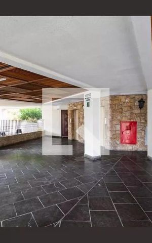 Apartamento à venda com 55m², 2 quartos e 1 vaga Apartamento à venda com 55m², 2 quartos e 1 vagaHall social
