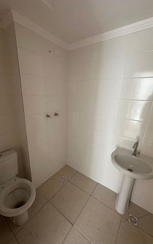 Apartamento para alugar com 46m², 2 quartos e 1 vaga Apartamento para alugar com 46m², 2 quartos e 1 vagaBanheiro