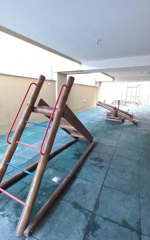 Apartamento para alugar com 46m², 2 quartos e 1 vaga Apartamento para alugar com 46m², 2 quartos e 1 vagaÁrea comum - Playground