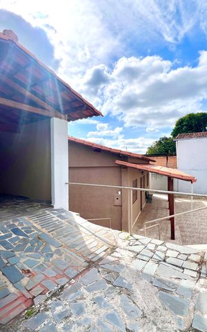 Casa para alugar com 490m², 4 quartos e 3 vagas Casa para alugar com 490m², 4 quartos e 3 vagasGaragem