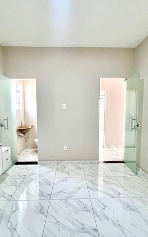 Casa para alugar com 490m², 4 quartos e 3 vagas Casa para alugar com 490m², 4 quartos e 3 vagasQuarto Suíte