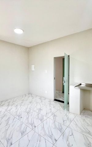Casa para alugar com 490m², 4 quartos e 3 vagas Casa para alugar com 490m², 4 quartos e 3 vagasCozinha