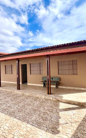 Casa para alugar com 490m², 4 quartos e 3 vagas Casa para alugar com 490m², 4 quartos e 3 vagasCasa