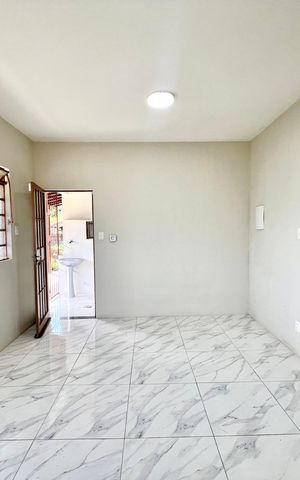 Casa para alugar com 490m², 4 quartos e 3 vagas Casa para alugar com 490m², 4 quartos e 3 vagasCozinha