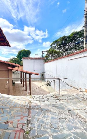 Casa para alugar com 490m², 4 quartos e 3 vagas Casa para alugar com 490m², 4 quartos e 3 vagasGaragem