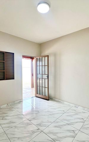 Casa para alugar com 490m², 4 quartos e 3 vagas Casa para alugar com 490m², 4 quartos e 3 vagasSala