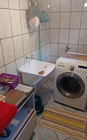 Casa de condomínio à venda com 100m², 3 quartos e 1 vaga Casa de condomínio à venda com 100m², 3 quartos e 1 vagaÁrea de serviço