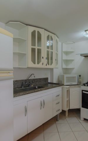 Apartamento à venda com 65m², 2 quartos e 1 vaga Apartamento à venda com 65m², 2 quartos e 1 vagaCozinha