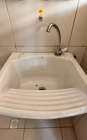 Apartamento à venda com 99m², 2 quartos e 1 vaga Apartamento à venda com 99m², 2 quartos e 1 vagaCozinha e Área de Serviço