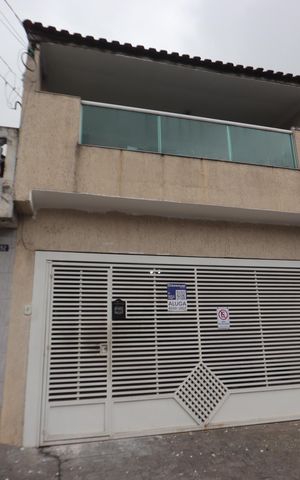 Casa à venda com 170m², 5 quartos e 2 vagasFachada