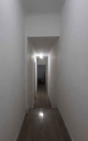 Casa à venda com 170m², 5 quartos e 2 vagasCorredor