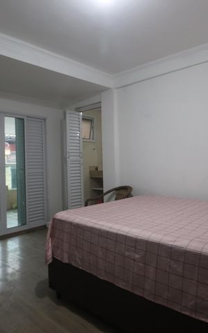 Casa à venda com 170m², 5 quartos e 2 vagasSuíte 2