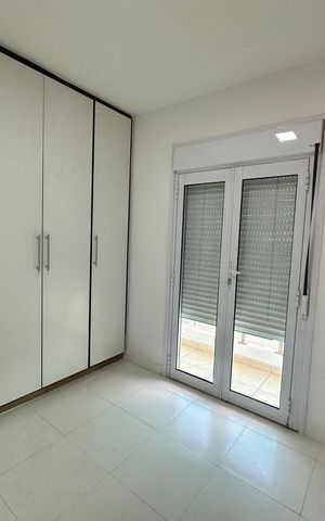Casa de condomínio para alugar com 348m², 4 quartos e 6 vagas Casa de condomínio para alugar com 348m², 4 quartos e 6 vagasCloset da suíte 2