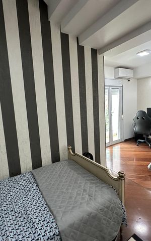 Casa de condomínio para alugar com 348m², 4 quartos e 6 vagas Casa de condomínio para alugar com 348m², 4 quartos e 6 vagasSuíte 3