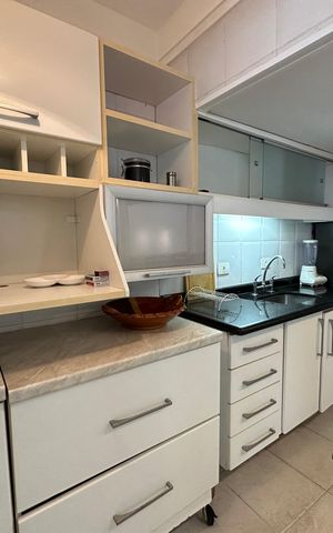 Casa de condomínio para alugar com 348m², 4 quartos e 6 vagas Casa de condomínio para alugar com 348m², 4 quartos e 6 vagasCozinha