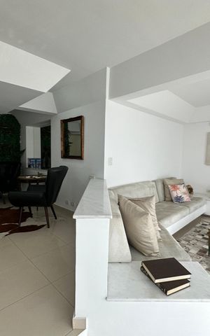 Casa de condomínio para alugar com 348m², 4 quartos e 6 vagas Casa de condomínio para alugar com 348m², 4 quartos e 6 vagasSala