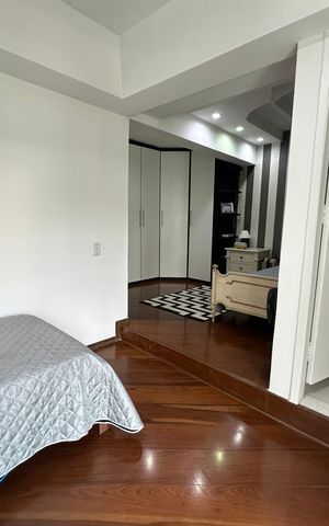 Casa de condomínio para alugar com 348m², 4 quartos e 6 vagas Casa de condomínio para alugar com 348m², 4 quartos e 6 vagasSuíte 3