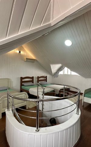 Casa de condomínio para alugar com 348m², 4 quartos e 6 vagas Casa de condomínio para alugar com 348m², 4 quartos e 6 vagasQuarto