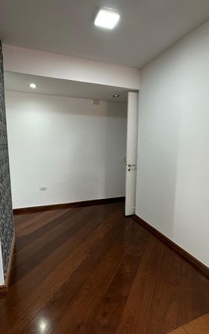 Casa de condomínio para alugar com 348m², 4 quartos e 6 vagas Casa de condomínio para alugar com 348m², 4 quartos e 6 vagasSuíte 1